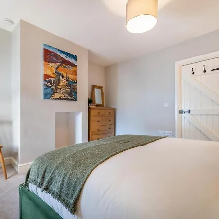 1 Bed In Oc-lr182 Semesterbostad